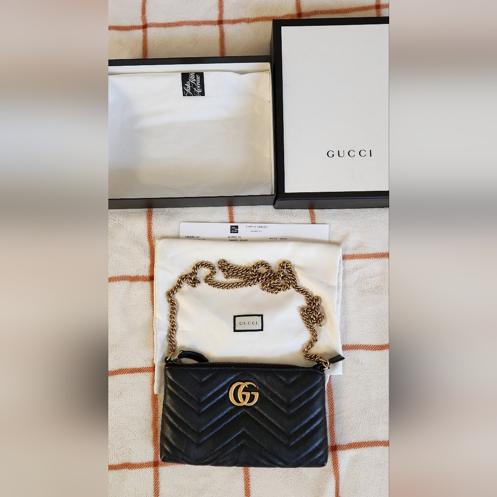 AUTHENTIC Gucci Marmont Wallet on Chain